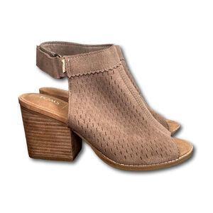 Toms Shoes Grenada Suede Chunky Heels Taupe Grey Size 6.5 Perforated Open Toe